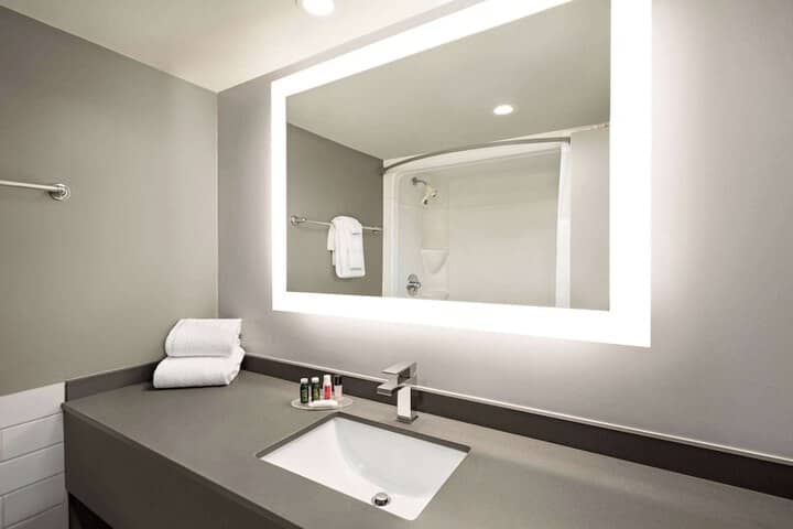 Room 35 of 51